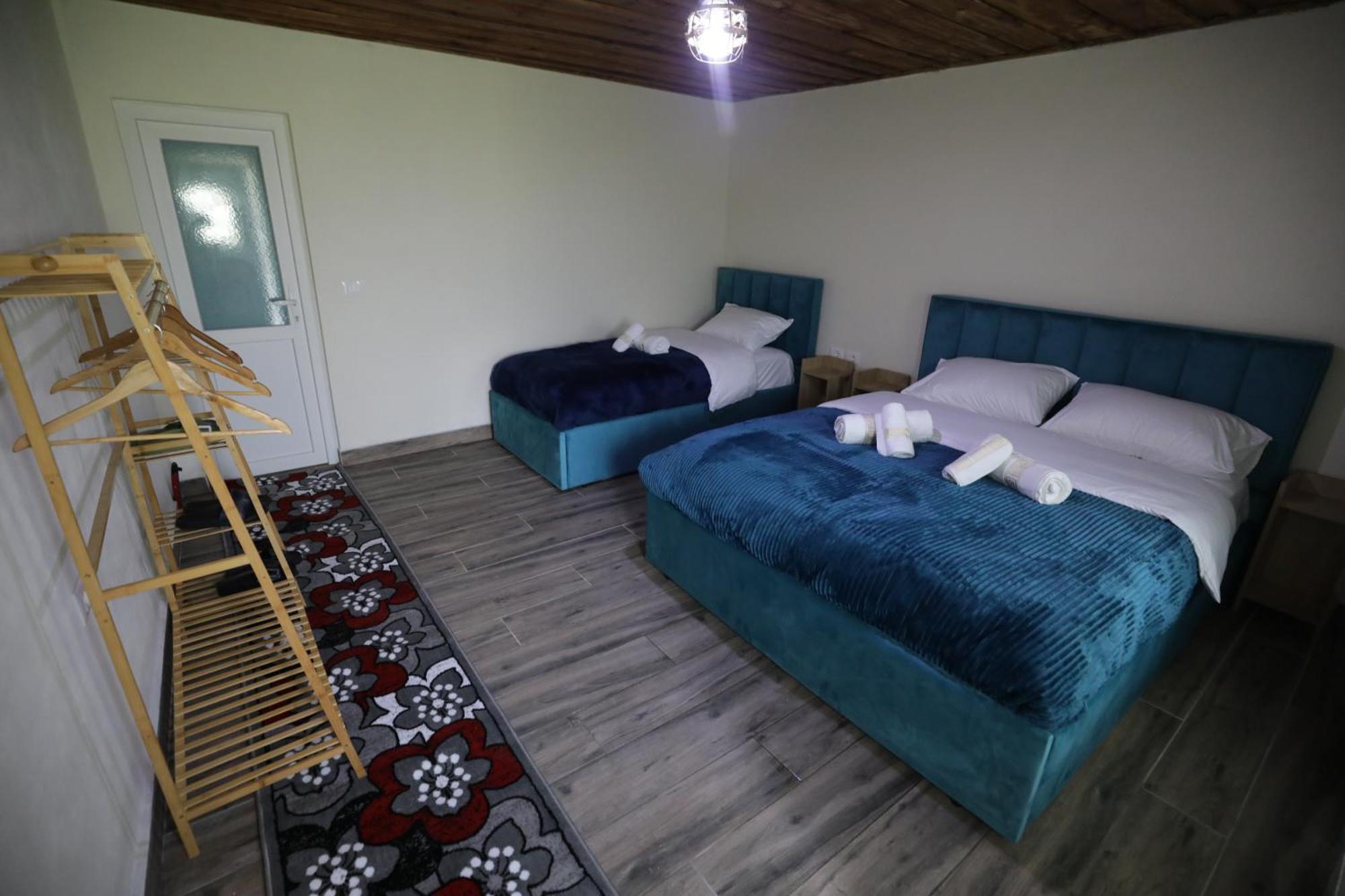 Camping Thethi 360 Grade - & *